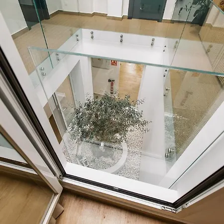 Hotel Linda Boutique 4*